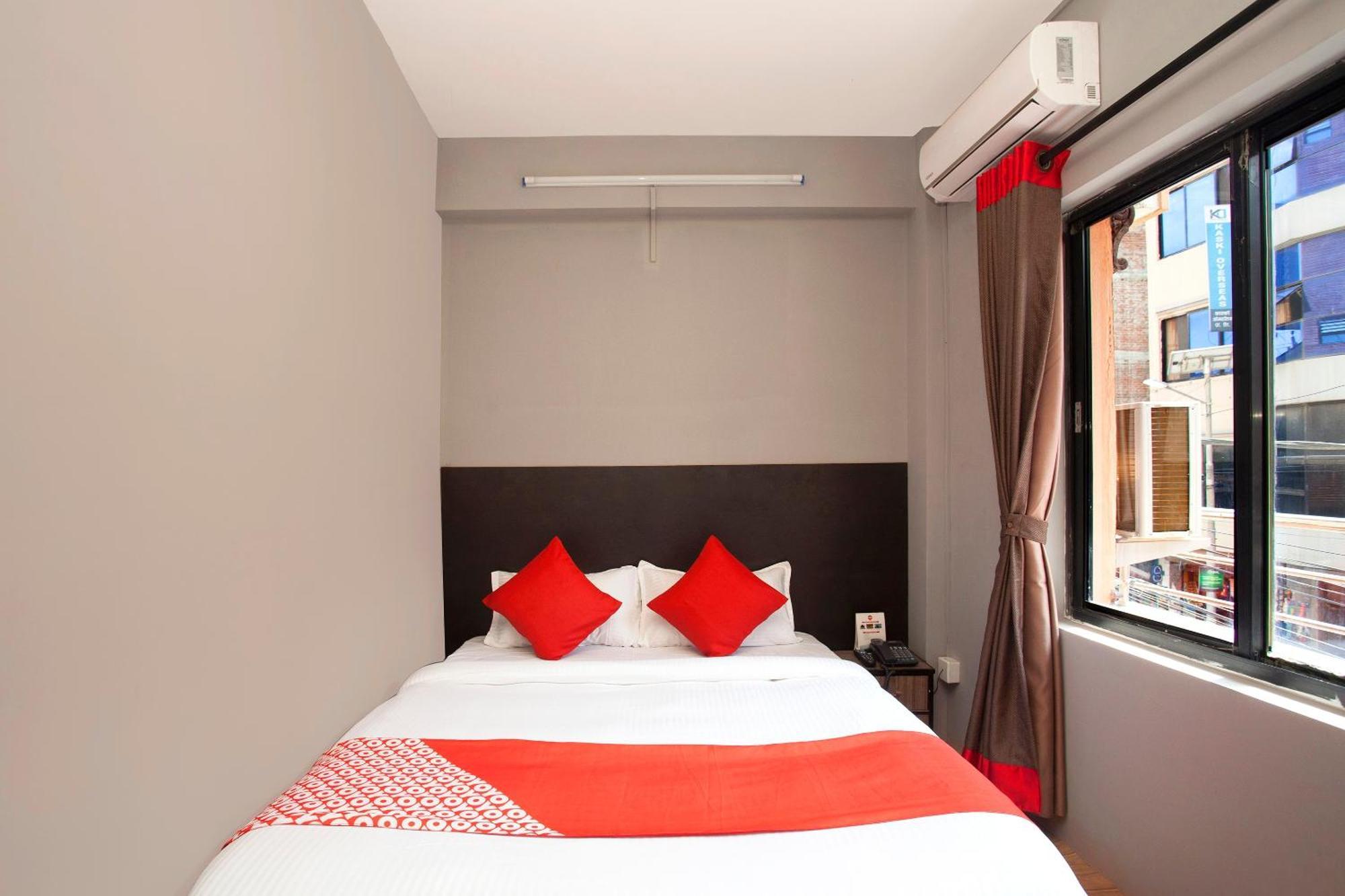 Oyo 587 Hotel Tradition Inn Kathmandu Buitenkant foto