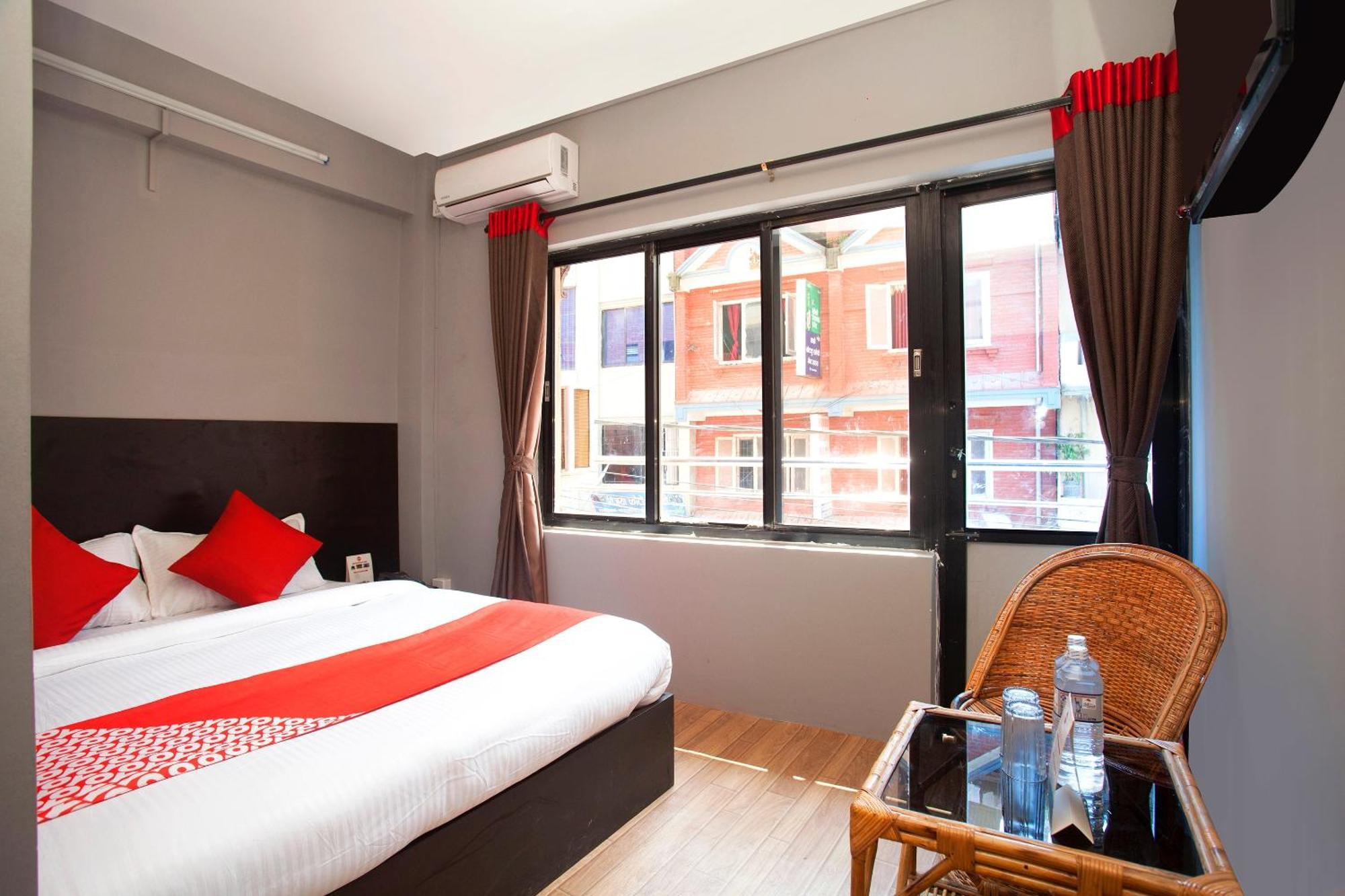 Oyo 587 Hotel Tradition Inn Kathmandu Buitenkant foto