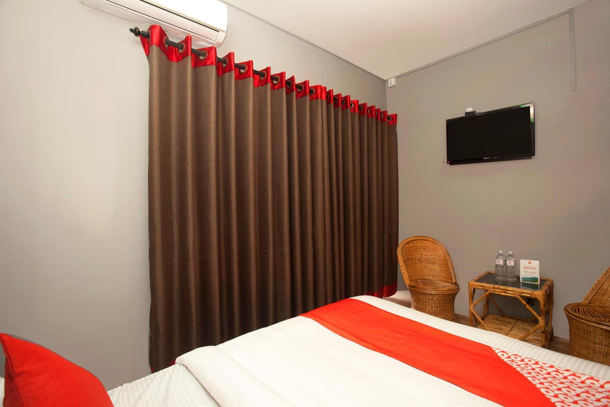 Oyo 587 Hotel Tradition Inn Kathmandu Buitenkant foto