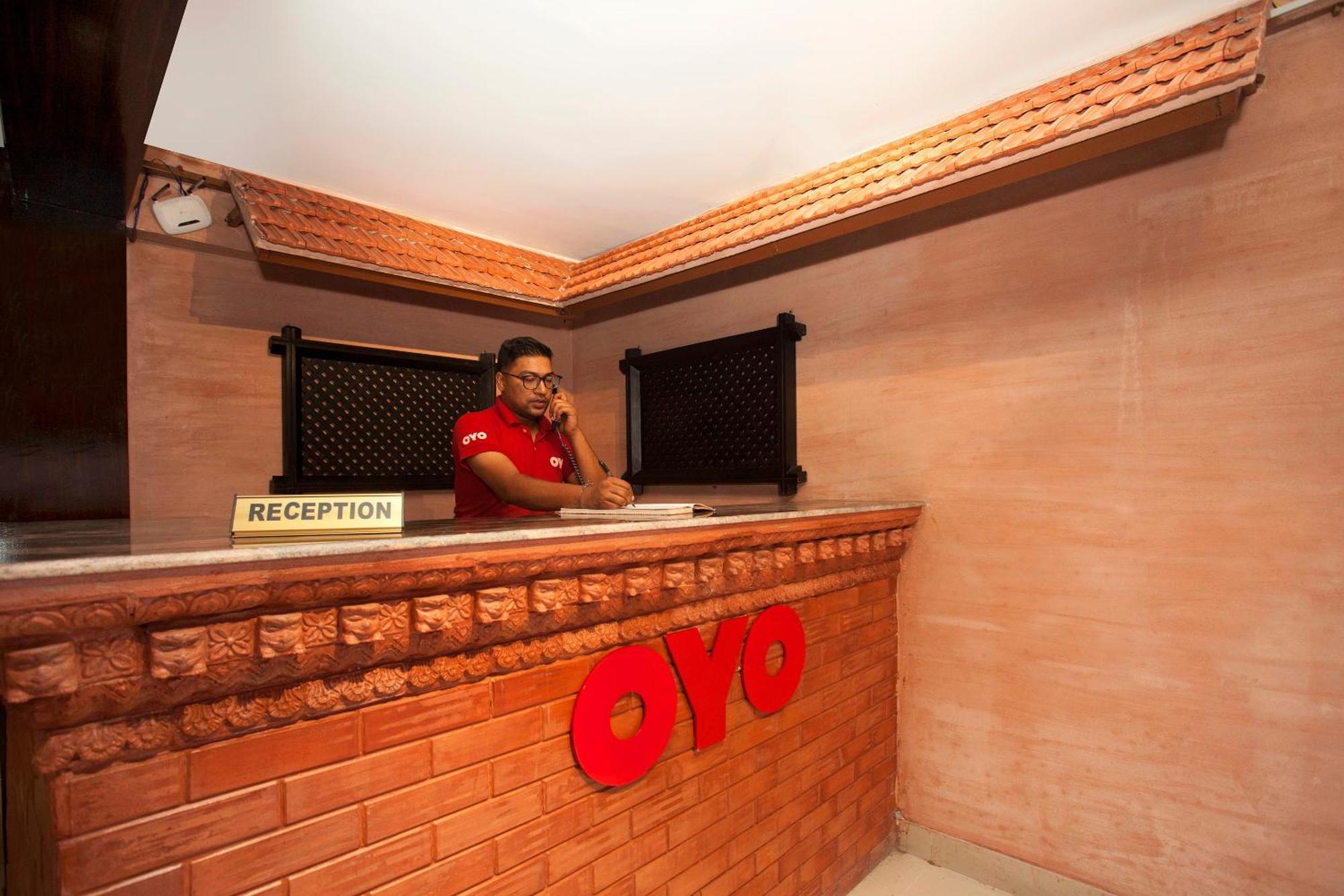 Oyo 587 Hotel Tradition Inn Kathmandu Buitenkant foto